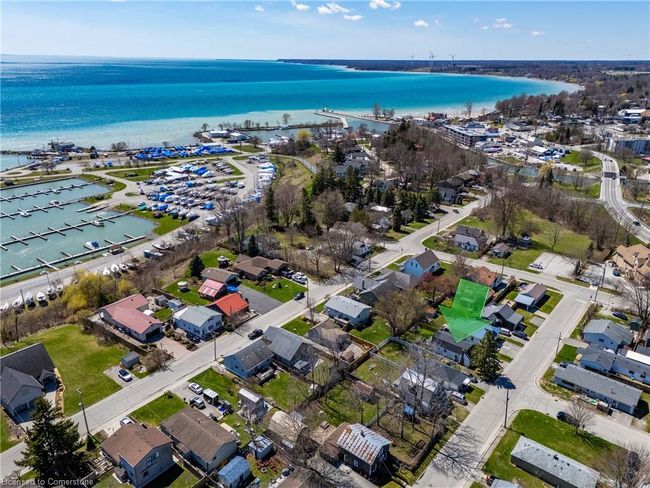 12 Pansy Ave, House other with 2 bedrooms, 1 bathrooms and 4 parking in Port Dover ON | Image 26