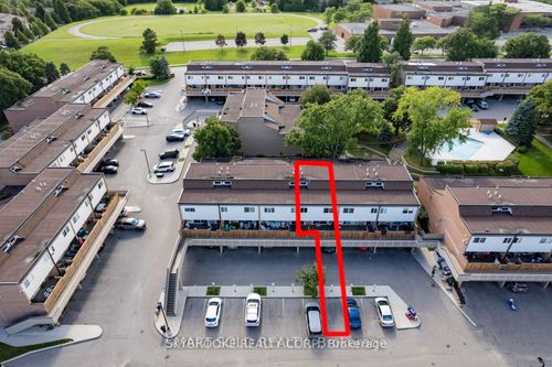 118-244 Milestone Cres, Aurora, ON, L4G3M2 | Card Image