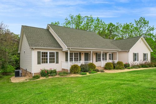 1456 New Hope Rd, STAUNTON, VA, 24401-9266 | Card Image