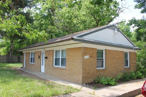 2702 Maryland Unit B Avenue, Flint, MI, 48506 | Card Image
