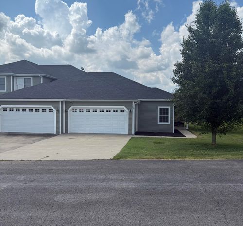 107 Villa Dr, Lancaster, KY, 40444-7098 | Card Image