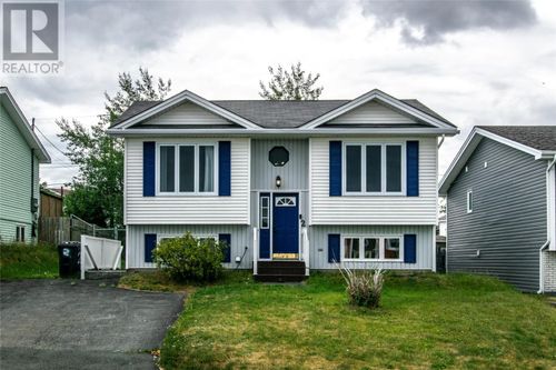 2 Osmond Pl, Mount Pearl, NL, A1N4L2 | Card Image