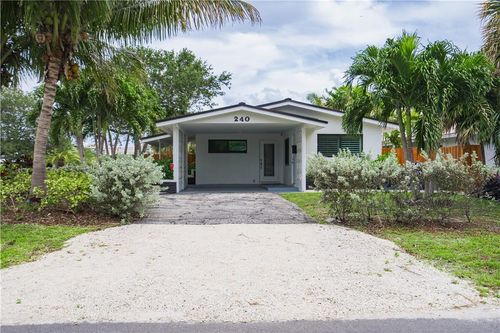 240 Ne 25th Ave, Pompano Beach, FL, 33062-4830 | Card Image