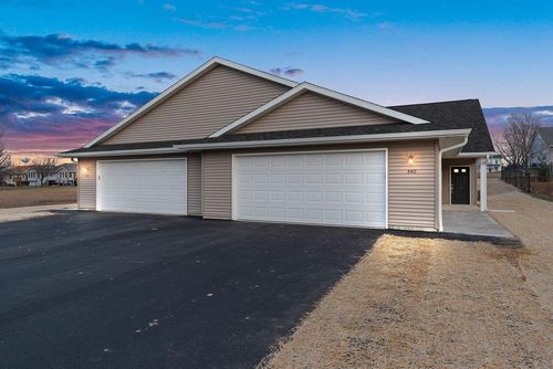 540 River Drive, BERLIN, WI, 54923 | Card Image