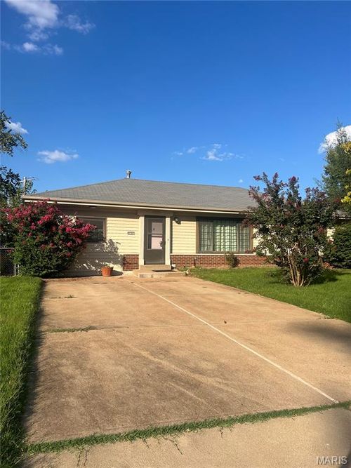 4335 Creelman Pl, Saint Louis, MO, 63123-6818 | Card Image