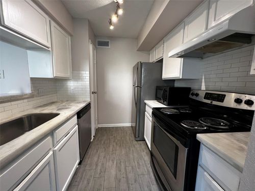 apt-1703-2120 El Paseo St, Houston, TX, 77054-3244 | Card Image