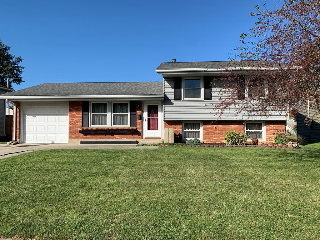 Robinhood Dr, Bucyrus, OH 44820