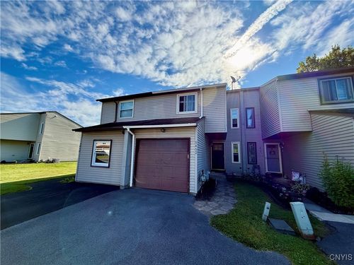 5452 Borgase Ln, Clay, NY, 13041-8906 | Card Image