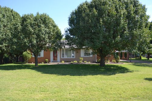 905 Joyce Ln, Nashville, TN, 37216-1211 | Card Image