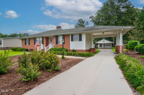 11421 E Nc Highway 97, Rocky Mount, NC, 27803-5858 | Card Image