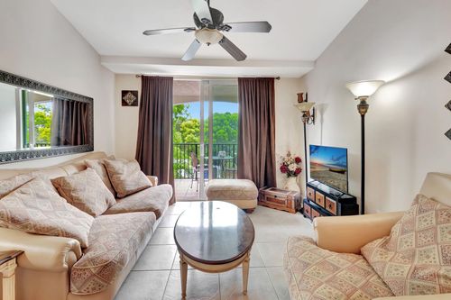923 Villa Cir, Boynton Beach, FL, 33435-8921 | Card Image