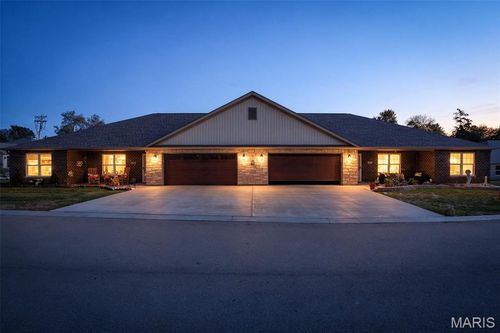 551 Windsor Ln, Farmington, MO, 63640-3000 | Card Image