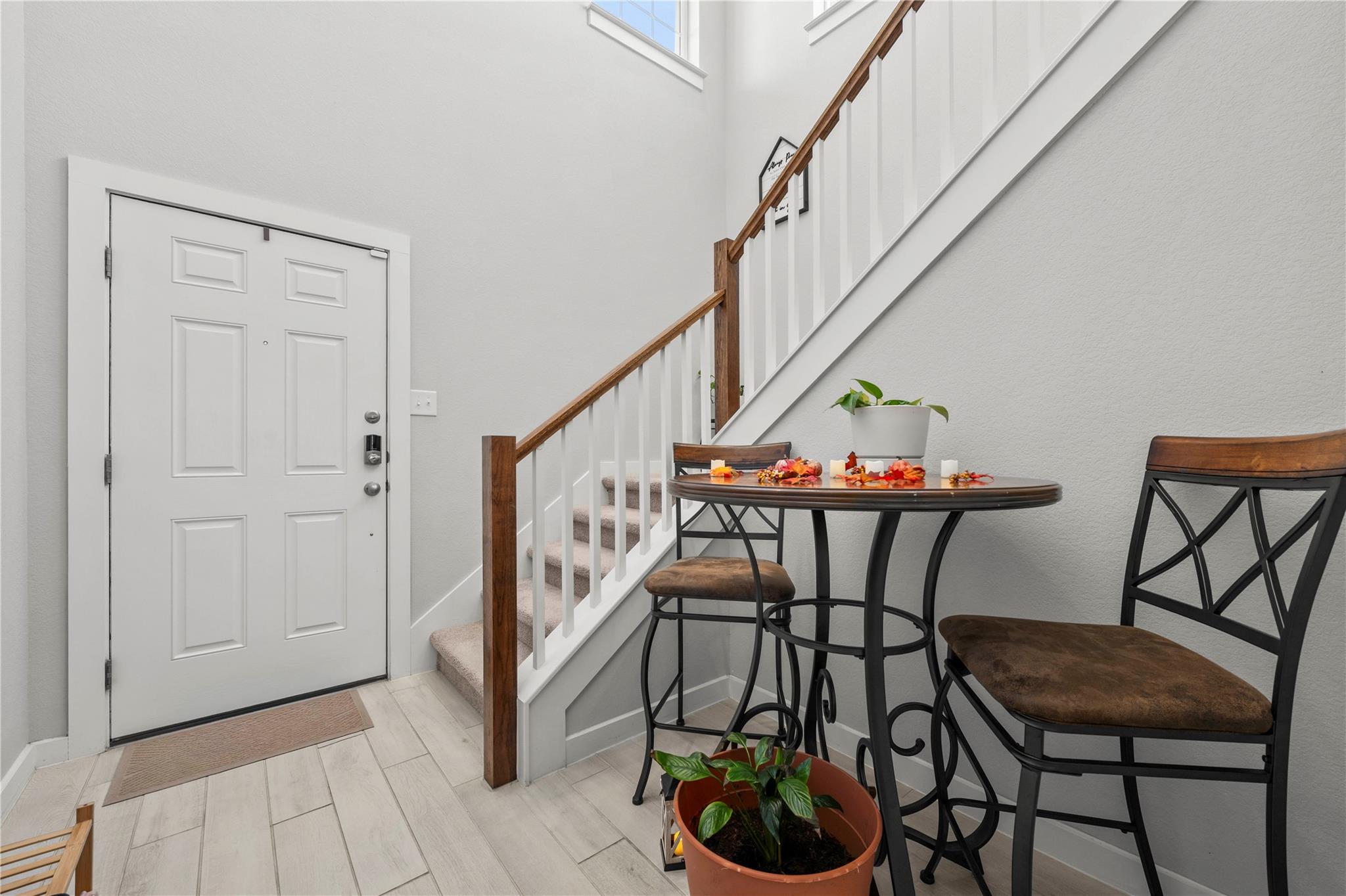 Residential Lease in Elgin 4