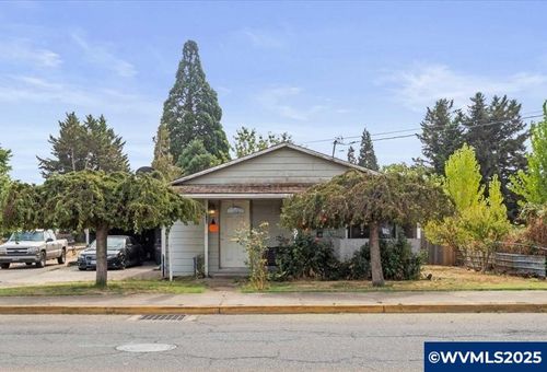 215 Polk St, Independence, OR, 97351-2130 | Card Image