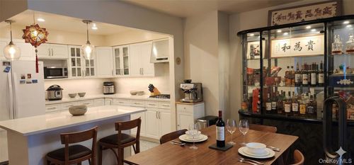3169 Miles Avenue, New York, NY, 10465 | Card Image