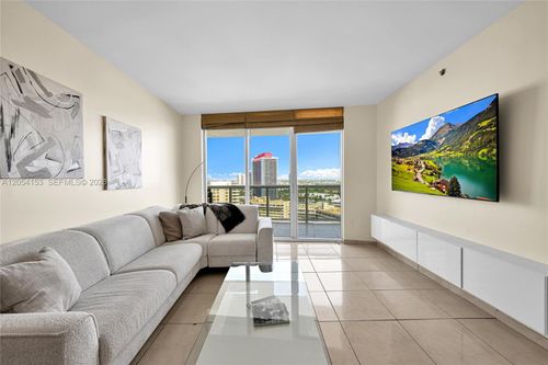 2009-1850 S Ocean Dr, Hallandale Beach, FL, 33009-7675 | Card Image