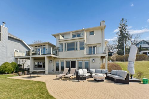 2940 Lake Shore Dr, Michigan City, IN, 46360 | Card Image