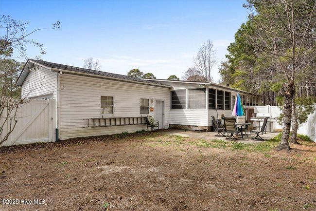 982 Myrtle Ct, House other with 3 bedrooms, 2 bathrooms and 2 parking in Carolina Shores NC | Image 4