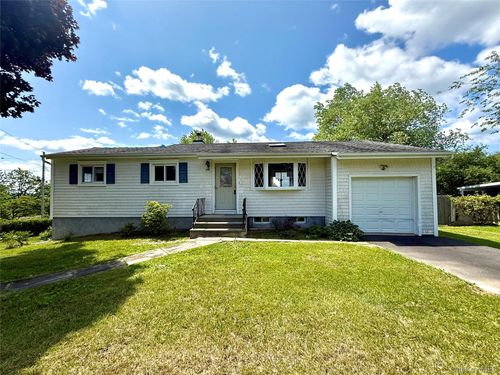 17 Wilson Rd, Brewster, NY, 10509-1018 | Card Image