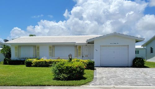 725 Sw 18th Ct, Boynton Beach, FL, 33426-5452 | Card Image