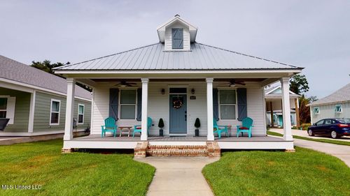 612 Allendale Ave, Gulfport, MS, 39501-1017 | Card Image