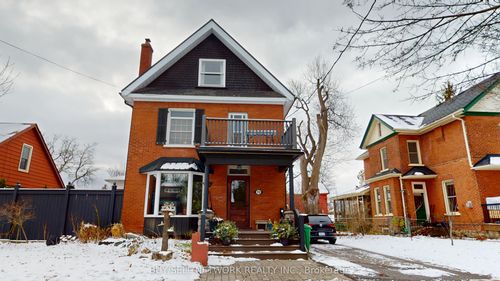 {{alt}} | Card Image