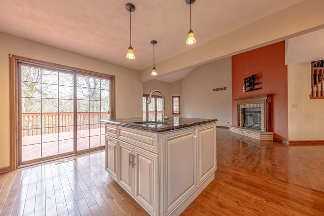 2426 W Juniper Ridge Ct, House other with 4 bedrooms, 4 bathrooms and null parking in Janesville WI | Image 8