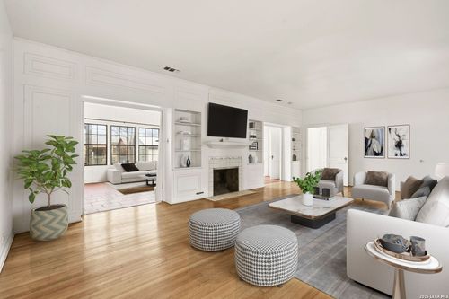 247 Club Dr, San Antonio, TX, 78201-3703 | Card Image