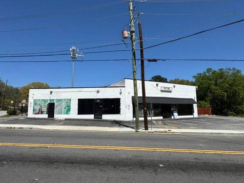 813 Hollywood Rd Nw, Atlanta???, GA, 30318-4720 | Card Image