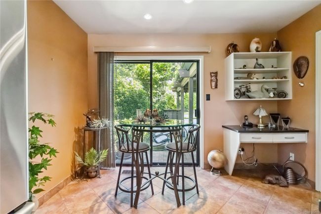 1 - 981 Fir Tree Glen, Townhouse with 2 bedrooms, 3 bathrooms and null parking in Saanich BC | Image 23