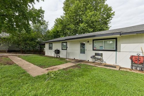 419 Ne 4th St, Lexington, OK, 73051-9024 | Card Image