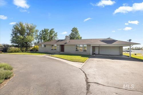 2303 N Locust Grove Rd, Kuna, ID, 83634-1313 | Card Image