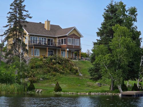 2911 Ch Du Portage-Des-Roches S, Saguenay, QC, G7N1X3 | Card Image