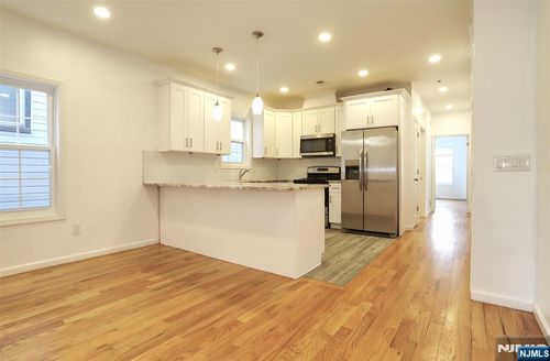 345 N 2nd St, East Newark, NJ, 07029-2739 | Card Image