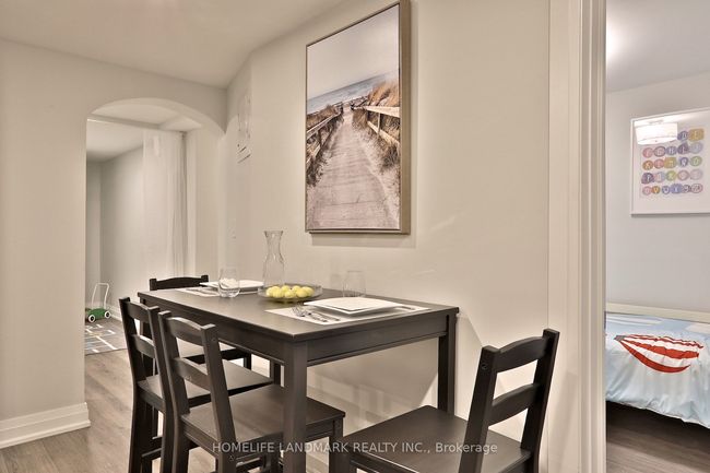 106 - 699 Eglinton Ave W, Home with 2 bedrooms, 1 bathrooms and 1 parking in Toronto ON | Image 11