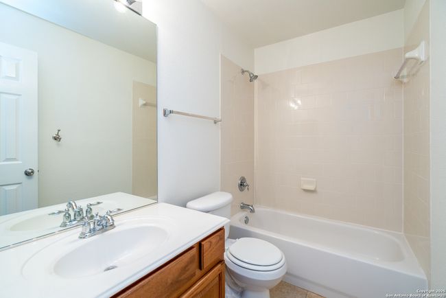 10615 Wind Walker, House other with 4 bedrooms, 4 bathrooms and null parking in Helotes TX | Image 39