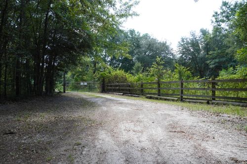 189 Indian Oaks Ln, Cottageville, SC, 29435-5693 | Card Image