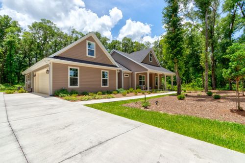 3504 Dunstable Dr, DELAND, FL, 32720-4591 | Card Image