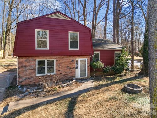 6200 Cross Creek Ln, Charlotte, NC, 28212-2907 | Card Image