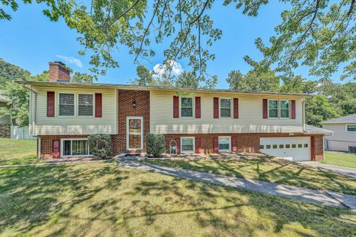 6432 Sugar Ridge Dr, Roanoke, VA, 24018-7628 | Card Image