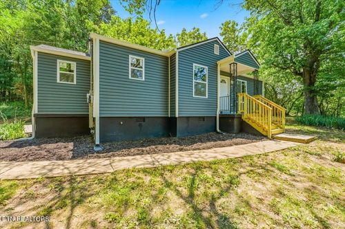210 Clark Ave, Harriman, TN, 37748 | Card Image