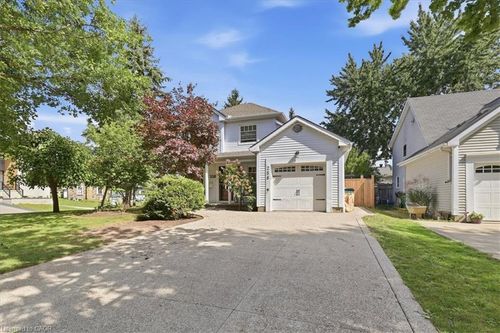 258 Newport Pl, Waterloo, ON, N2T2B5 | Card Image