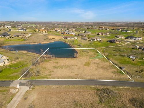 337 Comanche Cir, Hutto, TX, 78634-5411 | Card Image