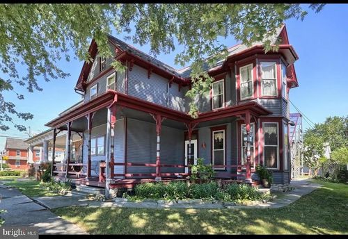 7 E Penn Ave, CLEONA, PA, 17042-3222 | Card Image