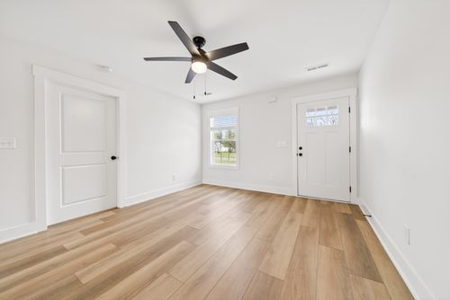 b-101 Gibson St, Portland, TN, 37148-2055 | Card Image