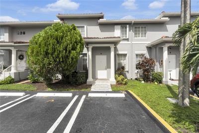 4 - 5255 Nw 112th Ave, Condo with 3 bedrooms, 2 bathrooms and null parking in Doral FL | Image 2