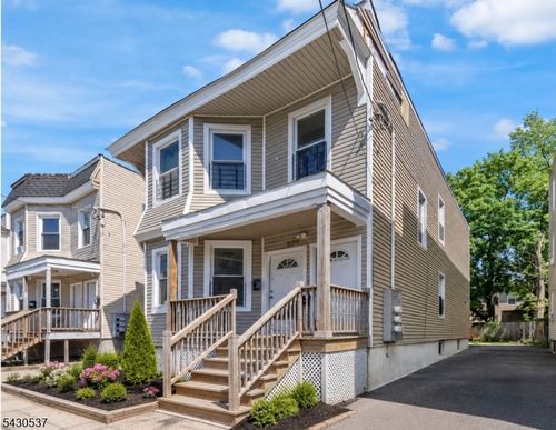 256 21st St, Irvington, NJ, 07111-4426 | Card Image