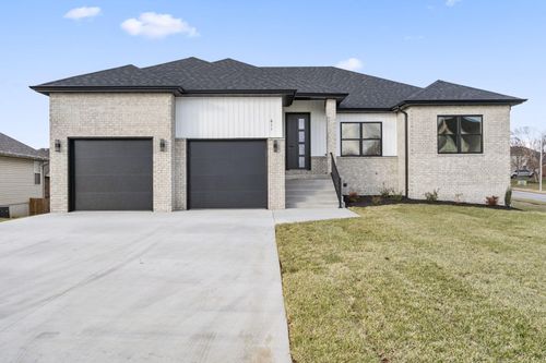 611 W Bridgewood Ct, Springfield, MO, 65803-8270 | Card Image