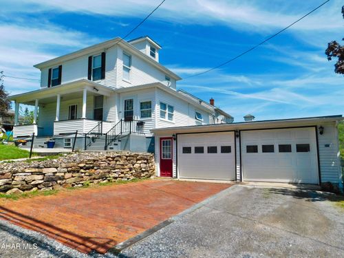 420 Lindsay St, Hollidaysburg, PA, 16648-2316 | Card Image