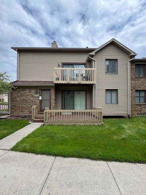 7930 Woodingham Dr, West Bloomfield, MI, 48322 | Card Image